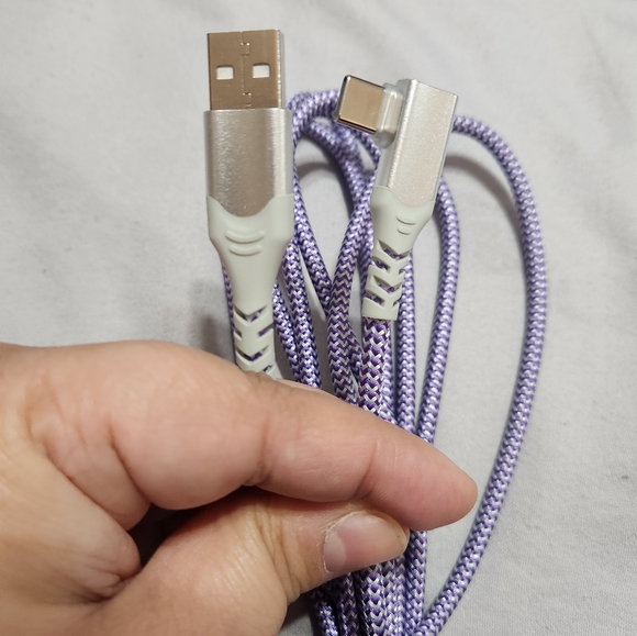 Charging cables - Picture 2 of 3
